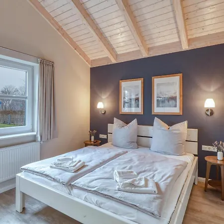 2 Bedroom Amazing In Сasa de vacaciones Dagebüll